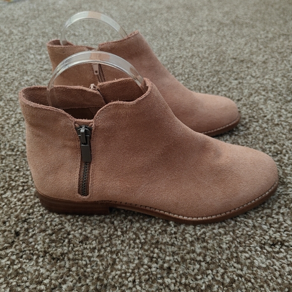 Sole Society Bevlyn Suede Ankle Boots in Antique Rose 7.5M - Picture 2 of 5